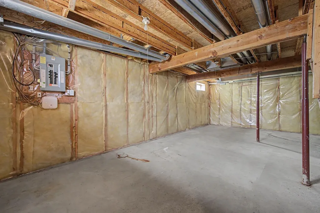 826 Coventry Drive NE Calgary AB T3K 4G2