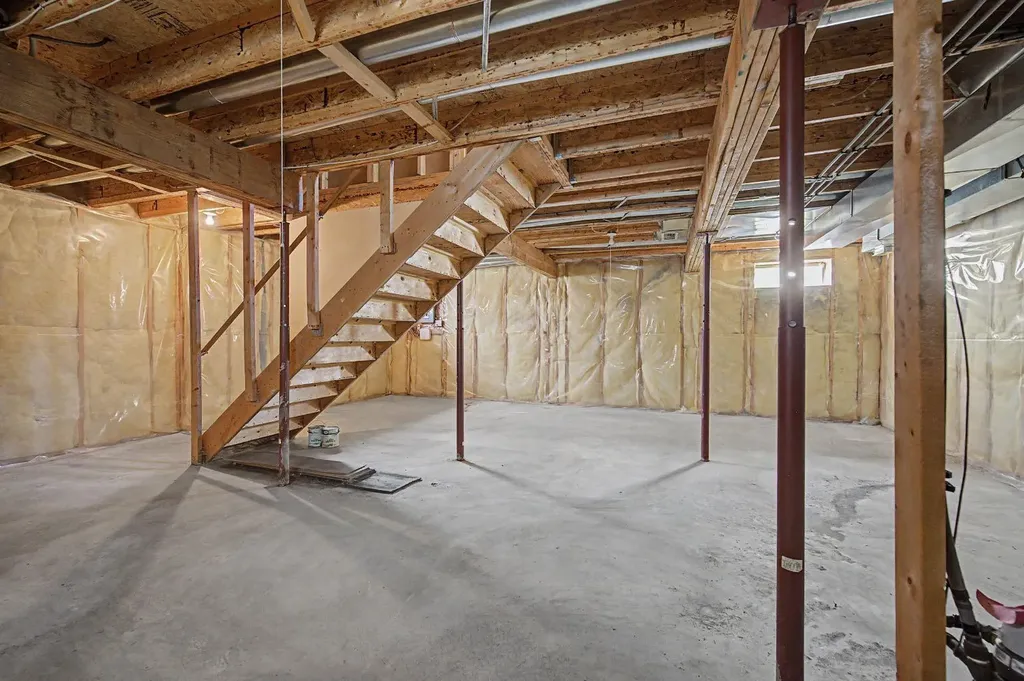 826 Coventry Drive NE Calgary AB T3K 4G2