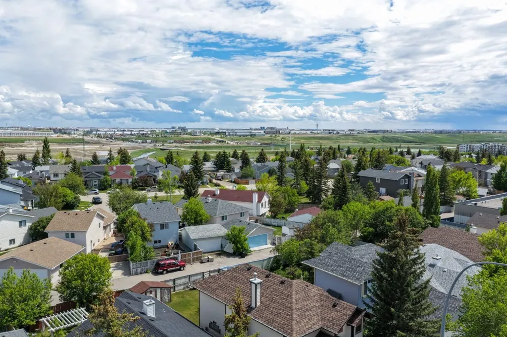 826 Coventry Drive NE Calgary AB T3K 4G2