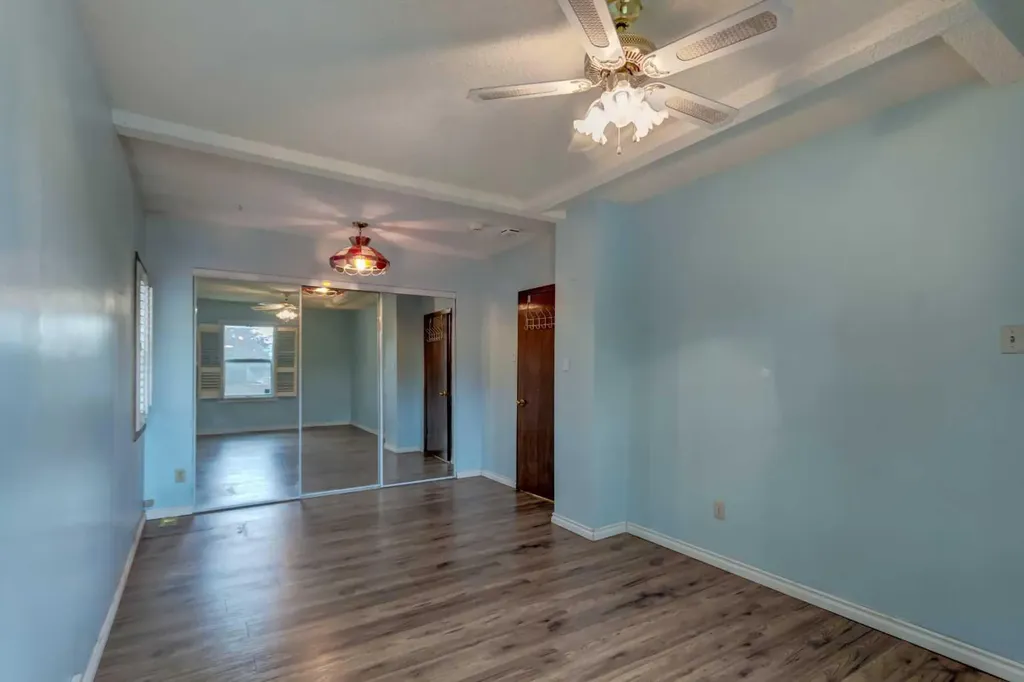 7412 22 Street SE Calgary AB T2C 0W6