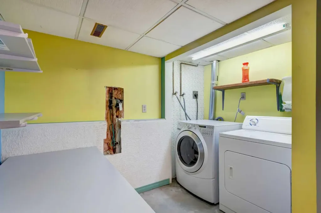 7412 22 Street SE Calgary AB T2C 0W6