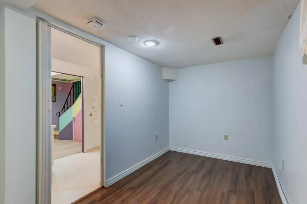 7412 22 Street SE Calgary AB T2C 0W6