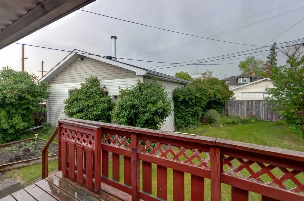 7412 22 Street SE Calgary AB T2C 0W6