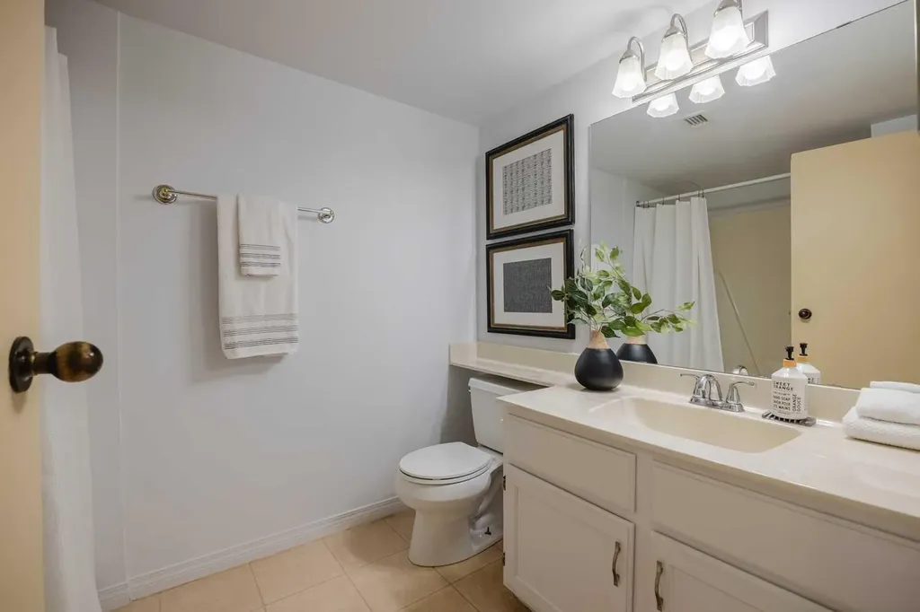 80 Point Mckay Crescent NW Calgary AB T3B 4W4