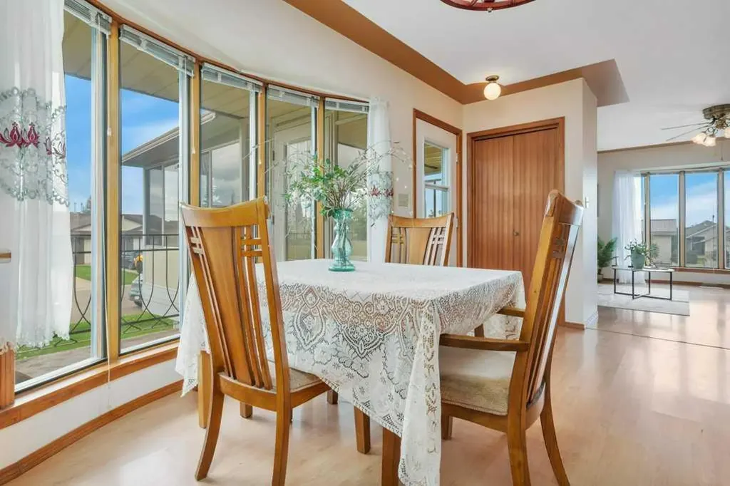 5201 46 Avenue Rimbey AB T0C 2J0