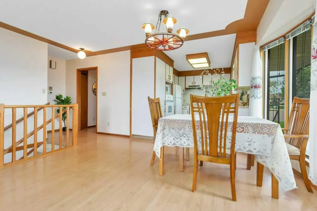 5201 46 Avenue Rimbey AB T0C 2J0
