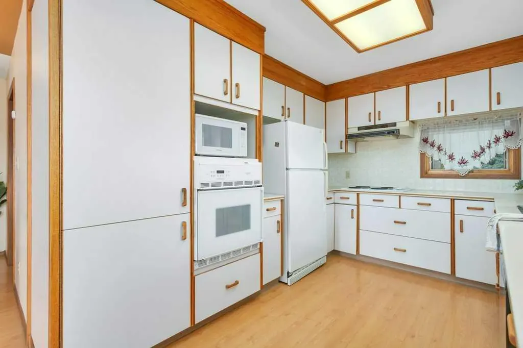 5201 46 Avenue Rimbey AB T0C 2J0