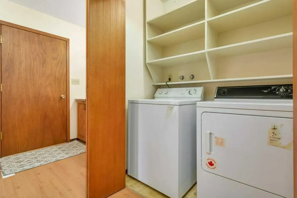 5201 46 Avenue Rimbey AB T0C 2J0