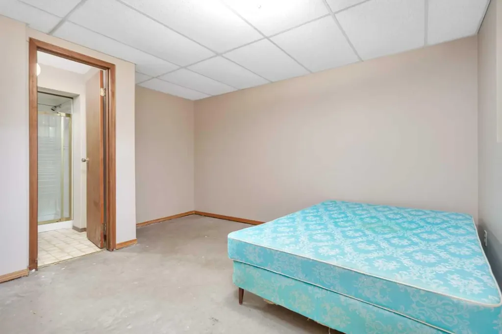5201 46 Avenue Rimbey AB T0C 2J0