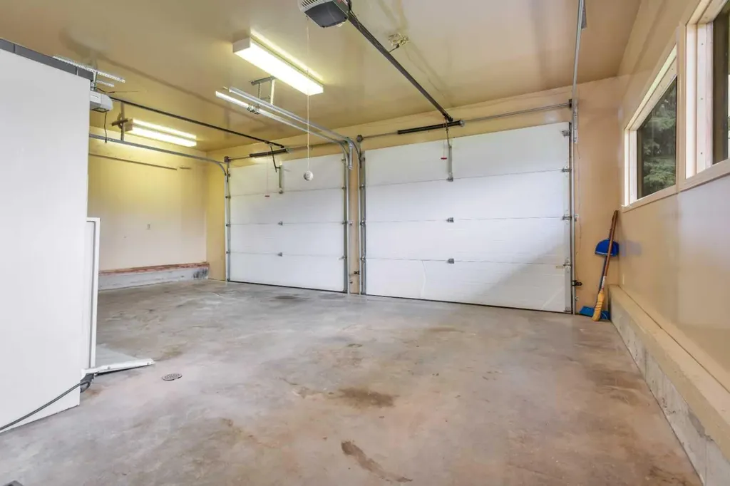 5201 46 Avenue Rimbey AB T0C 2J0
