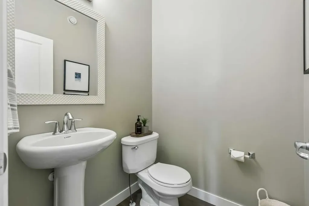 187 Chaparral Valley Way SE Calgary AB T2X 0W1