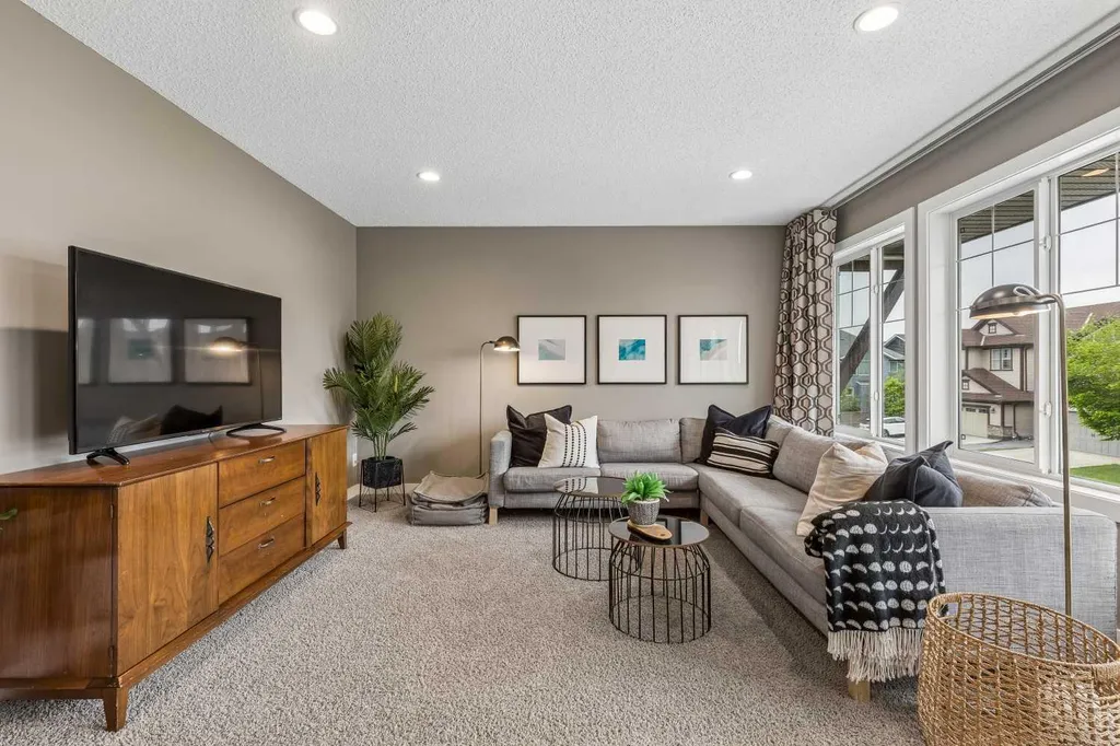 187 Chaparral Valley Way SE Calgary AB T2X 0W1