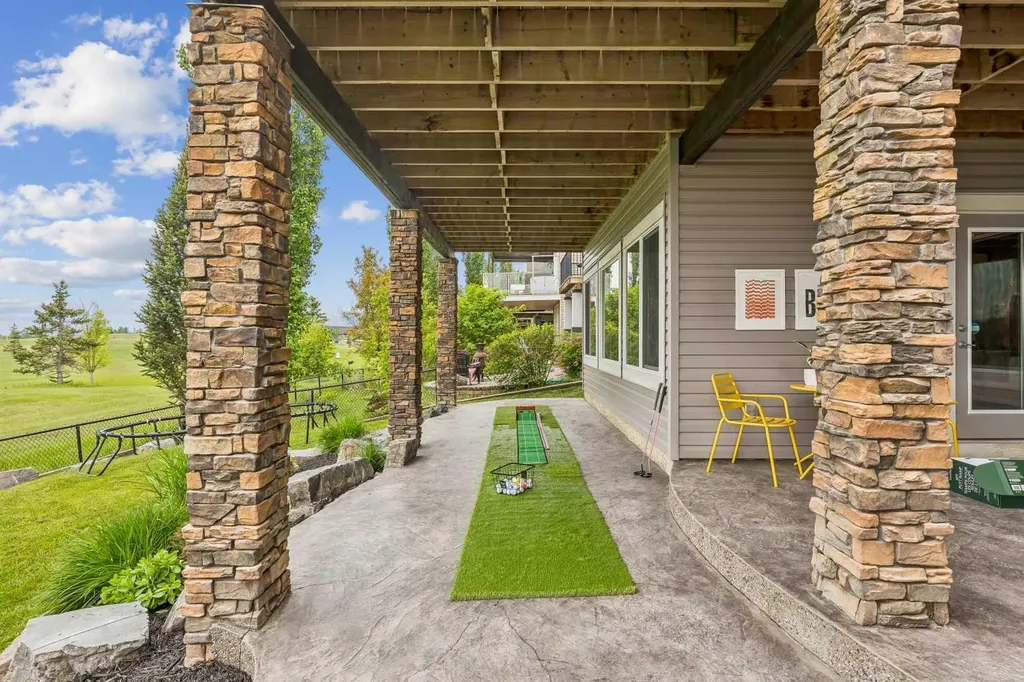 187 Chaparral Valley Way SE Calgary AB T2X 0W1