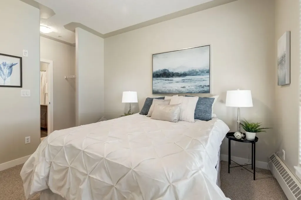 35 Inglewood Park SE Calgary AB T2G 1B5