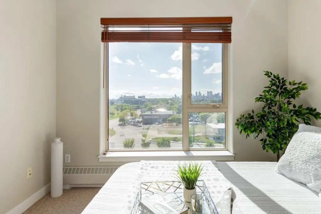 35 Inglewood Park SE Calgary AB T2G 1B5