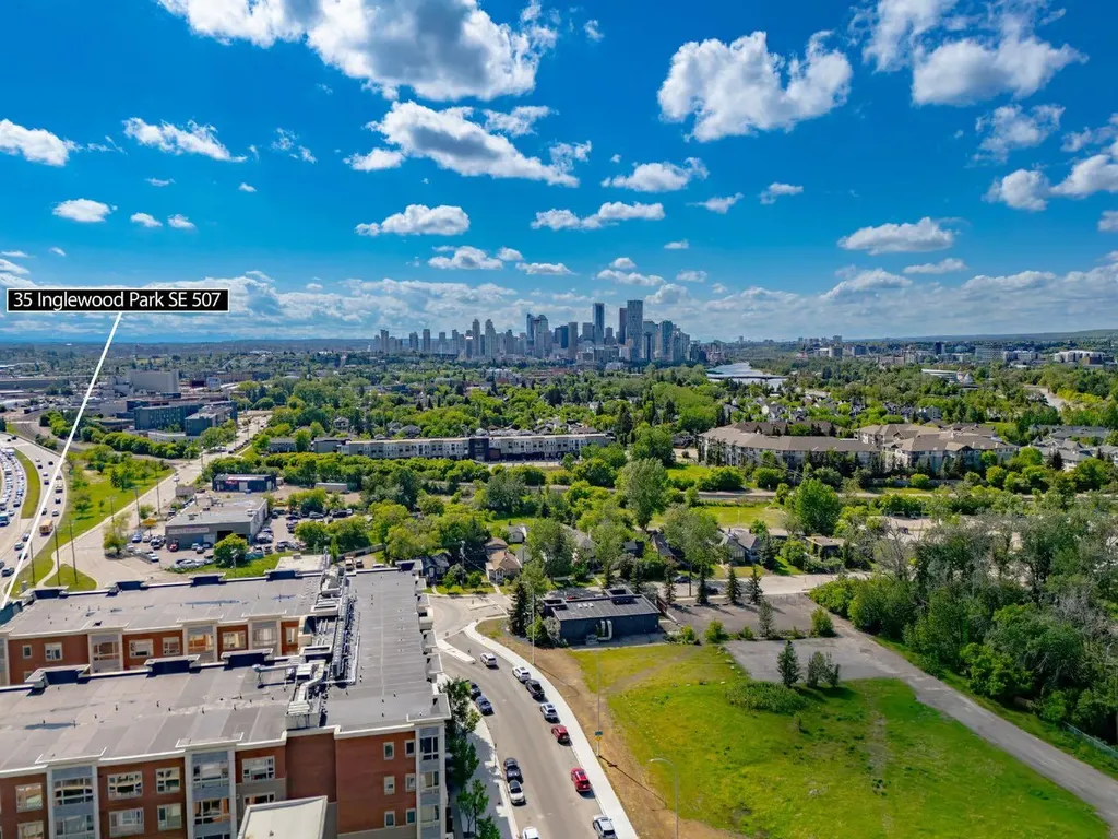 35 Inglewood Park SE Calgary AB T2G 1B5