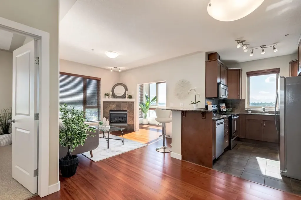 35 Inglewood Park SE Calgary AB T2G 1B5