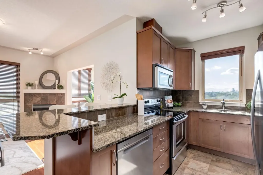 35 Inglewood Park SE Calgary AB T2G 1B5