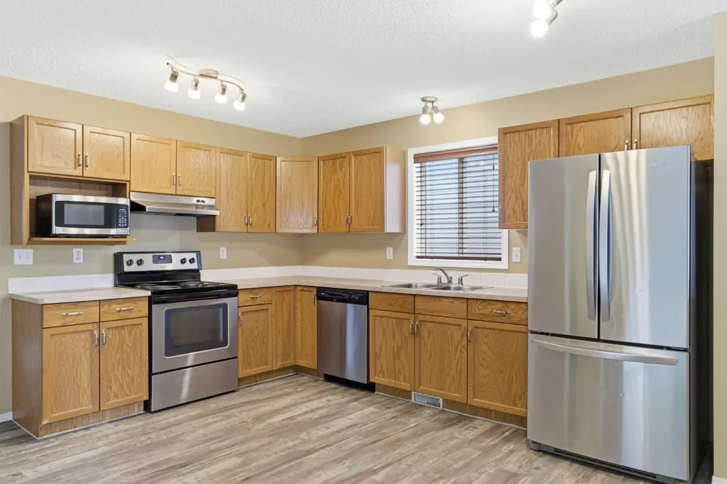 109 Arbour Wood Mews NW Calgary AB T3G 4B5