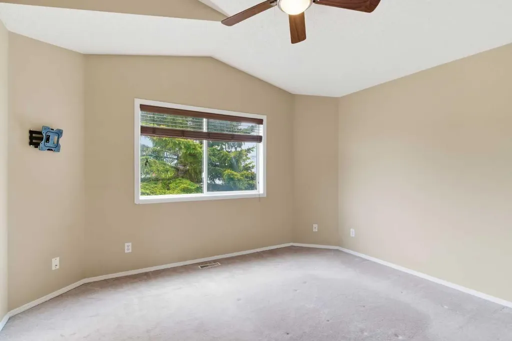 109 Arbour Wood Mews NW Calgary AB T3G 4B5