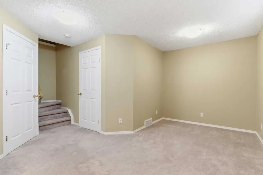 109 Arbour Wood Mews NW Calgary AB T3G 4B5