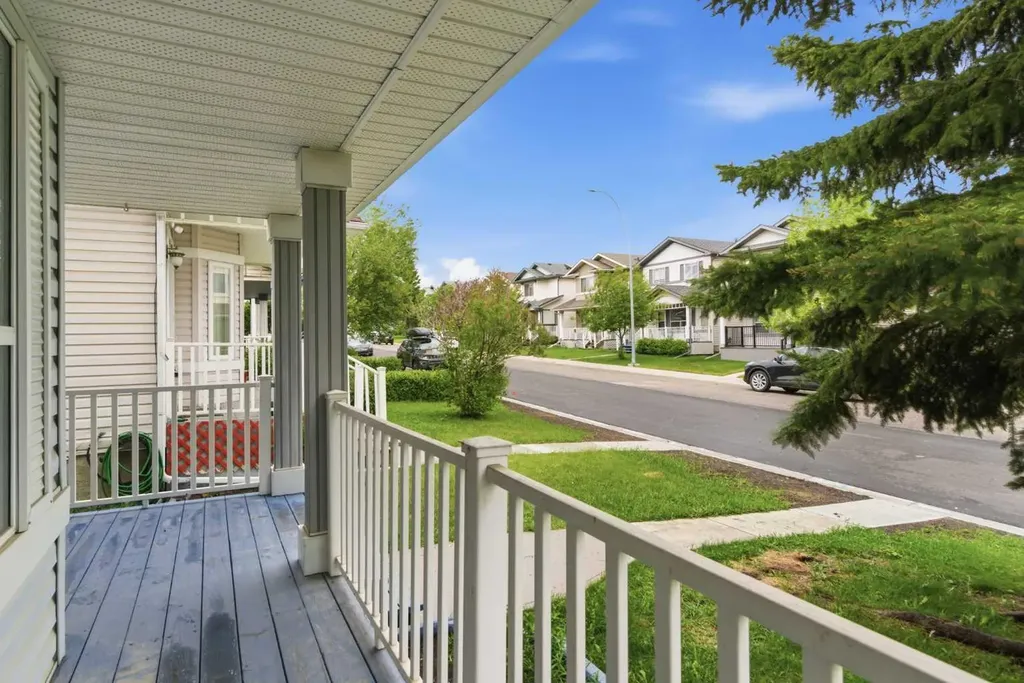 109 Arbour Wood Mews NW Calgary AB T3G 4B5