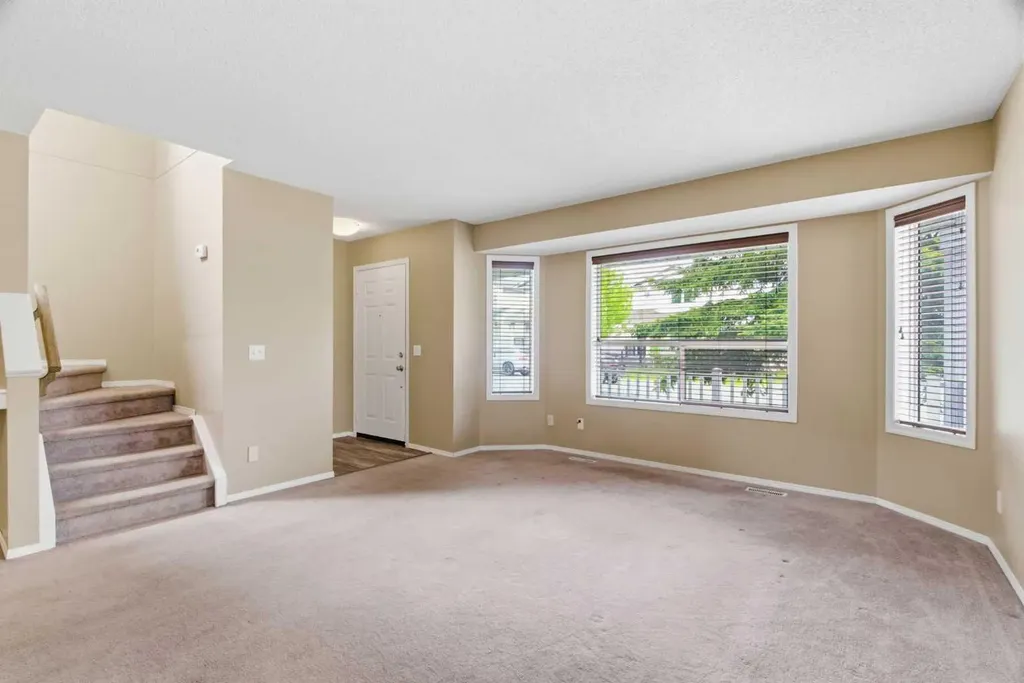 109 Arbour Wood Mews NW Calgary AB T3G 4B5