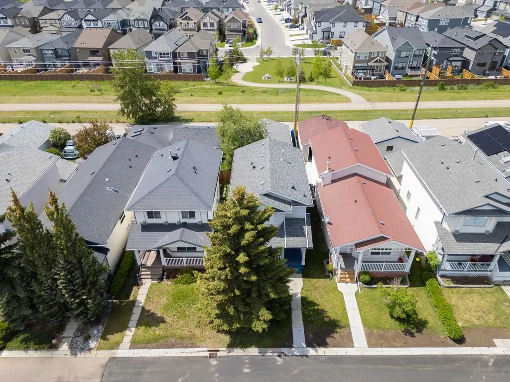 109 Arbour Wood Mews NW Calgary AB T3G 4B5