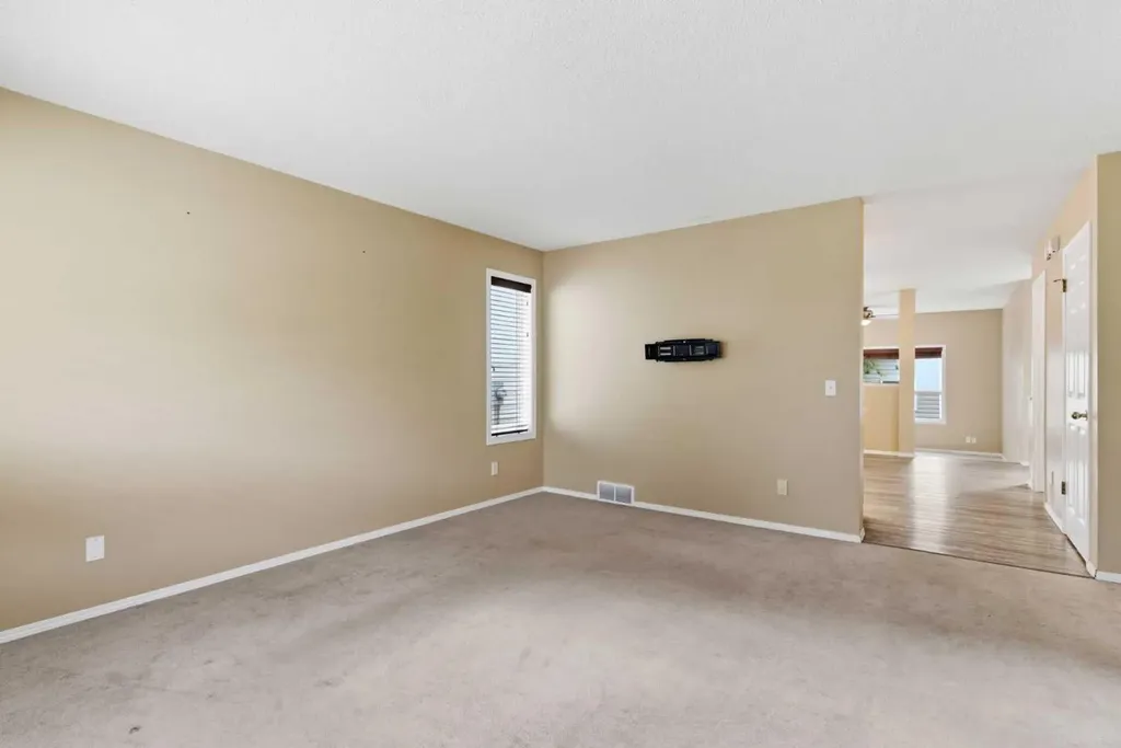 109 Arbour Wood Mews NW Calgary AB T3G 4B5