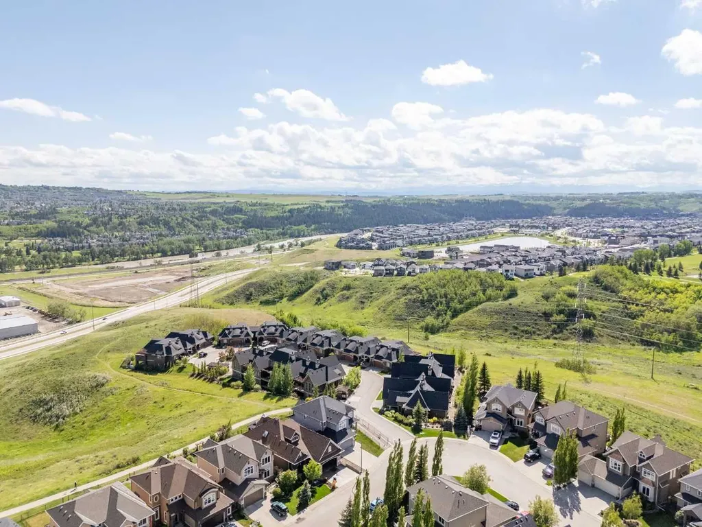339 Tuscany Estates Rise NW Calgary AB T3L 0C6