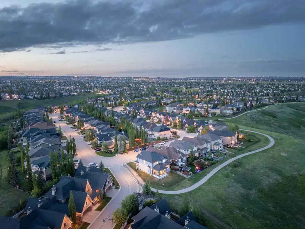 339 Tuscany Estates Rise NW Calgary AB T3L 0C6