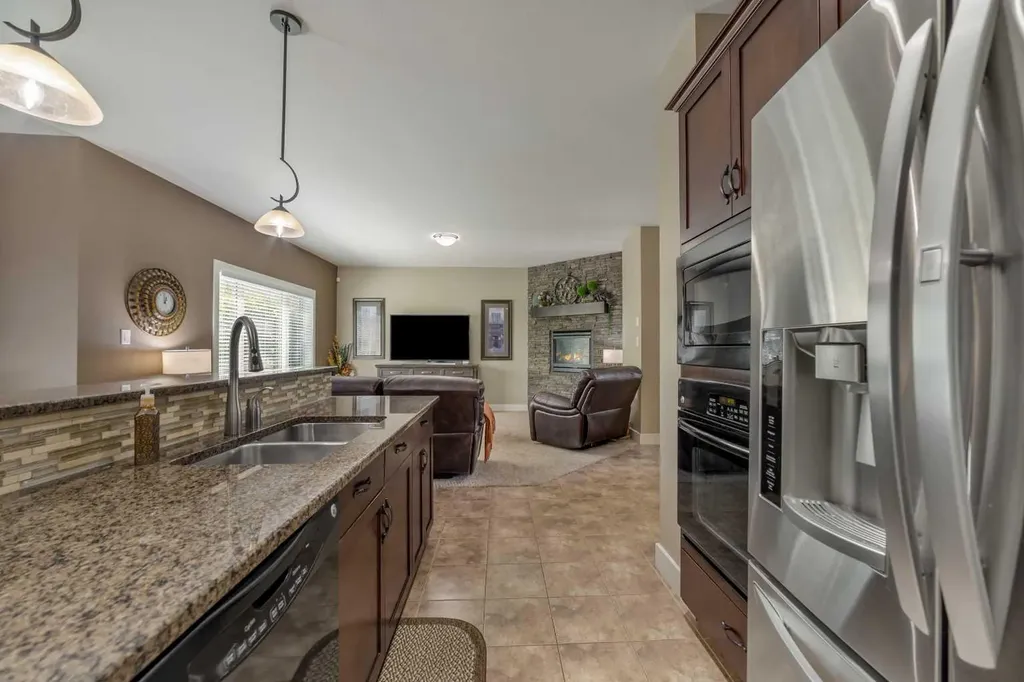 250 Twinriver Road W Lethbridge AB T1J 1X4