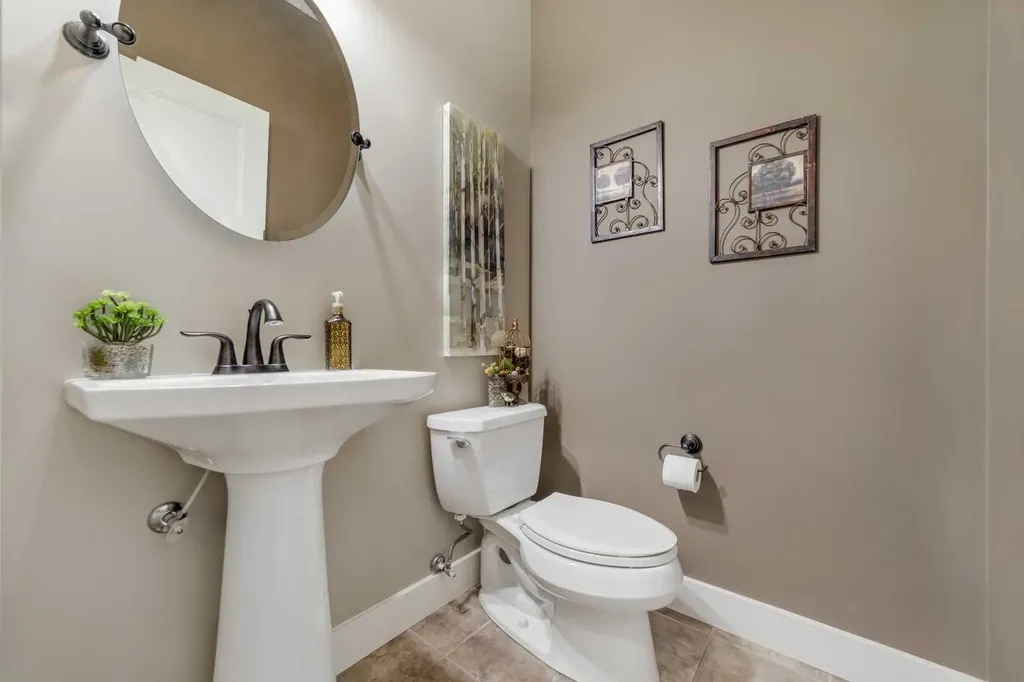 250 Twinriver Road W Lethbridge AB T1J 1X4