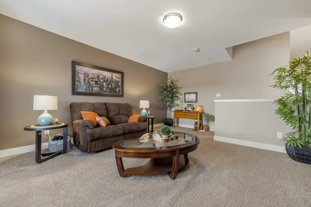 250 Twinriver Road W Lethbridge AB T1J 1X4