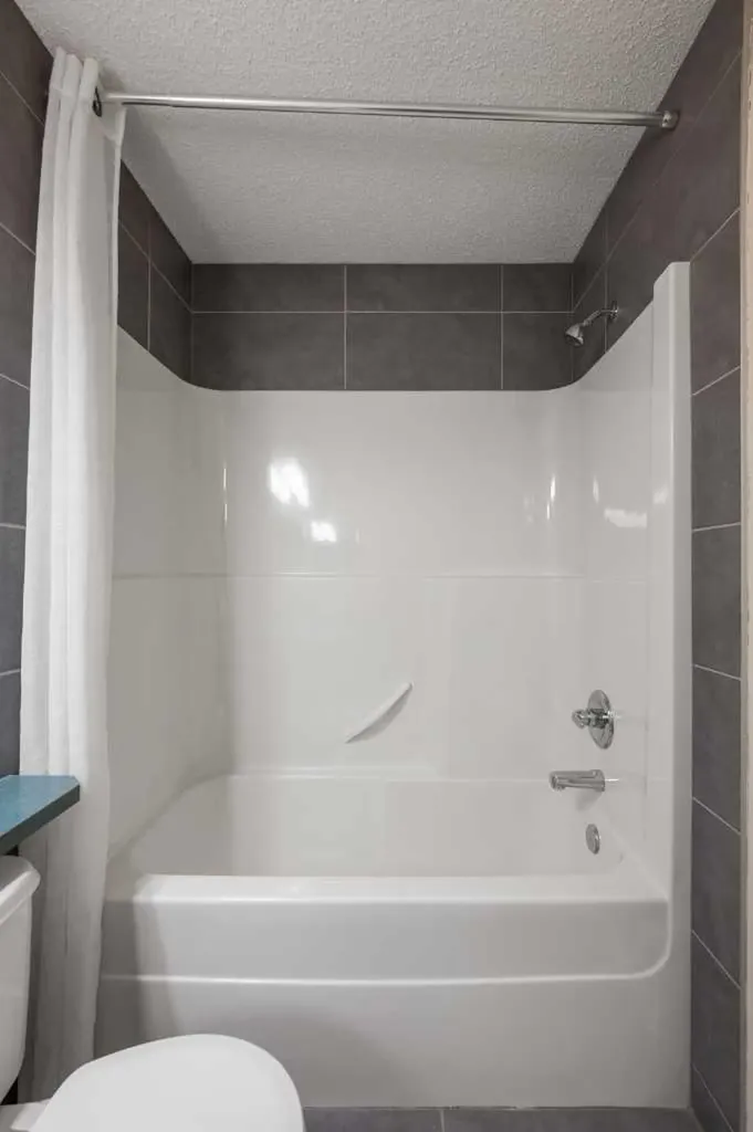 136 Auburn Bay Street SE Calgary AB T3M 0V8