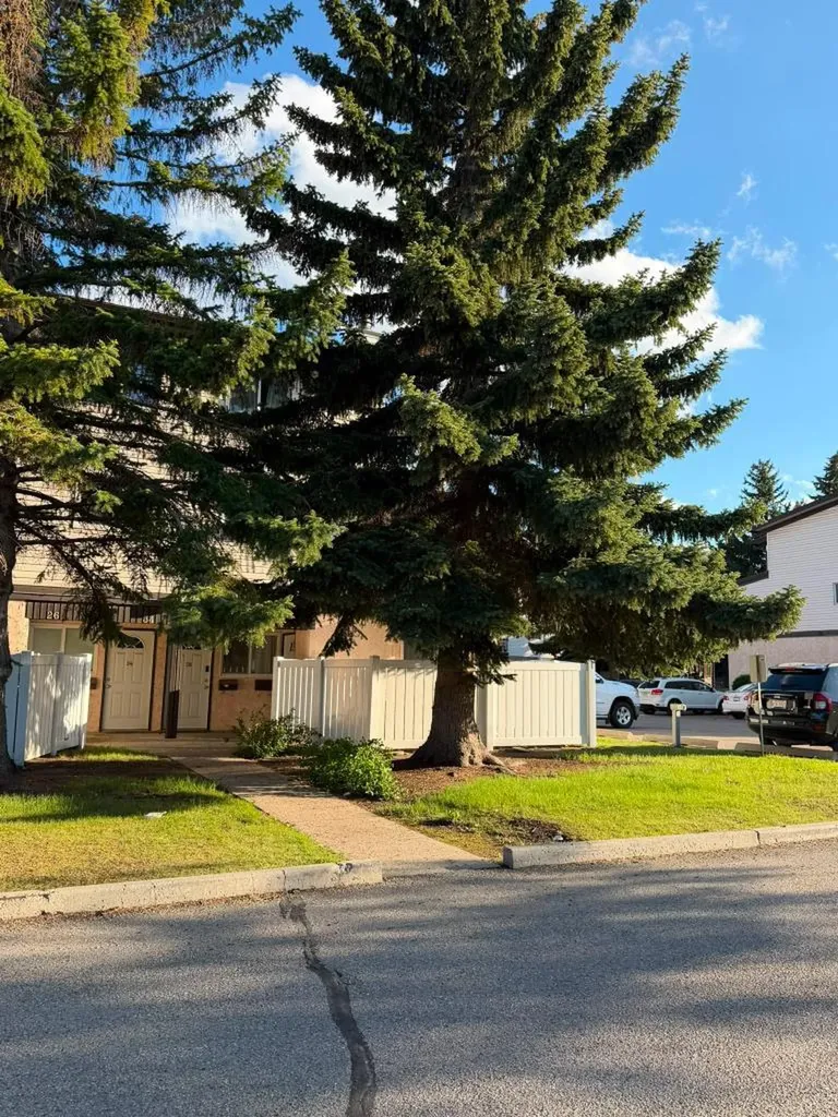 3745 Fonda Way SE Calgary AB T2A 5W7