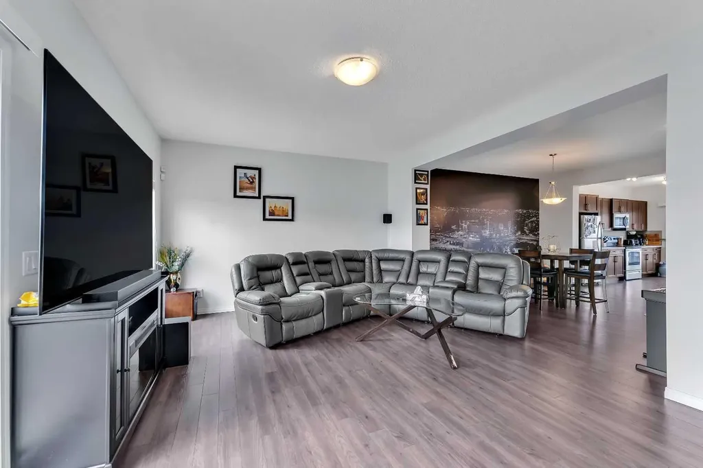 569 Savanna Boulevard NE Calgary AB T3J0X3