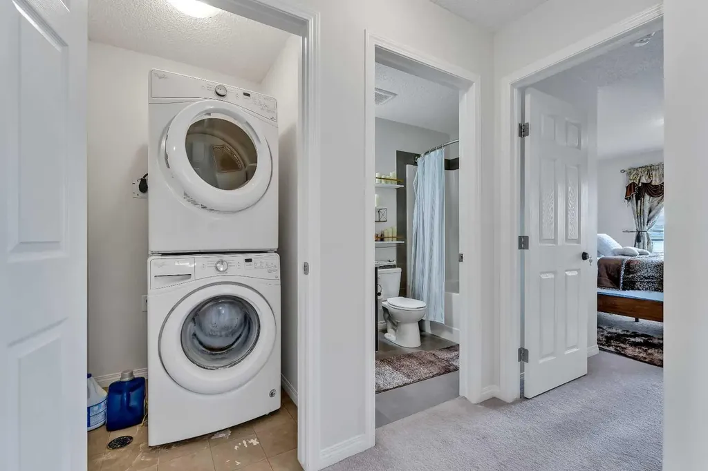 569 Savanna Boulevard NE Calgary AB T3J0X3