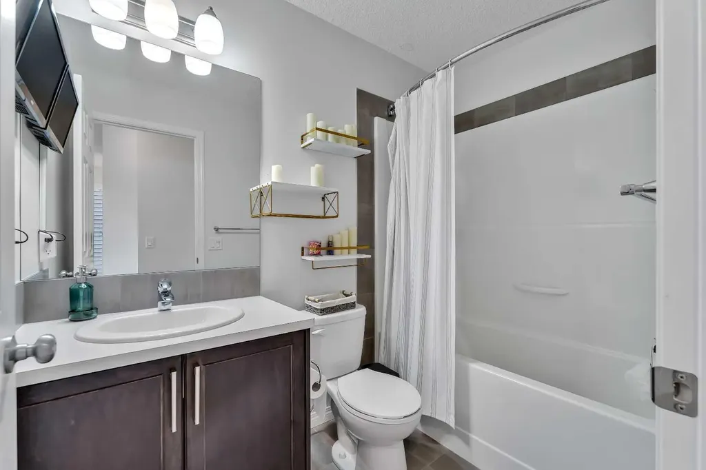 569 Savanna Boulevard NE Calgary AB T3J0X3