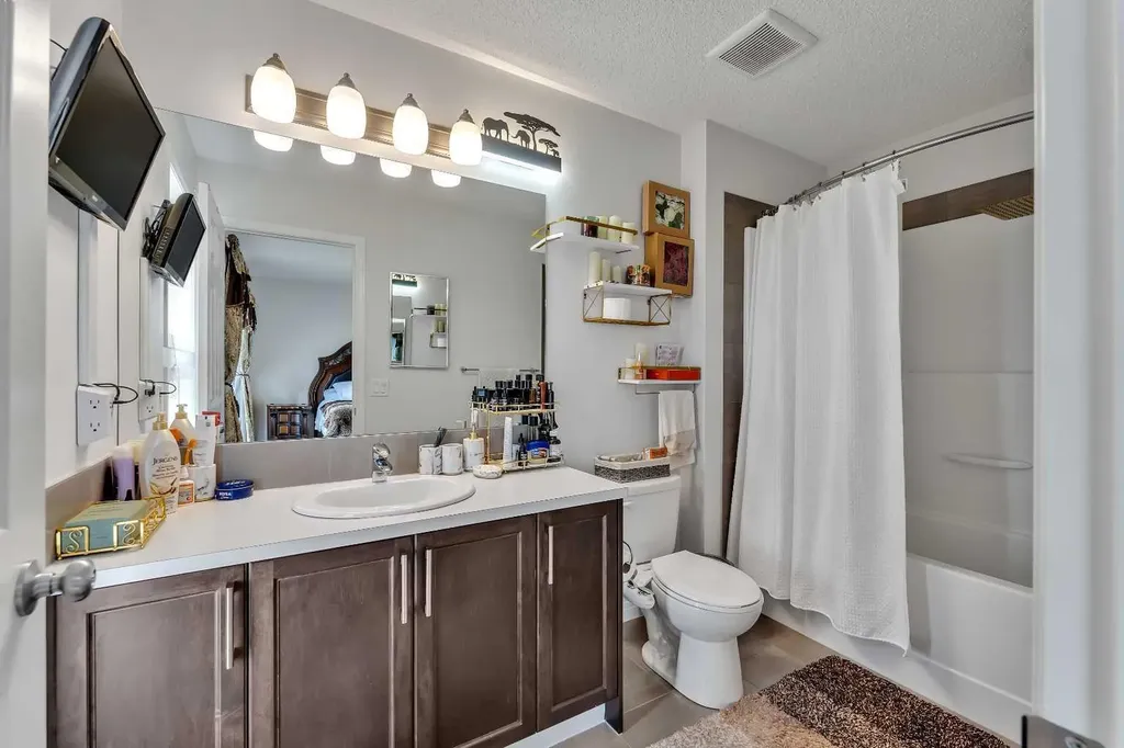 569 Savanna Boulevard NE Calgary AB T3J0X3