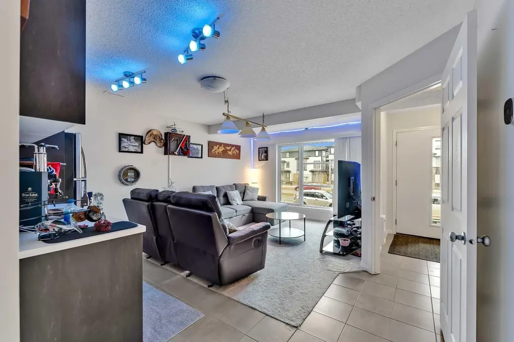 569 Savanna Boulevard NE Calgary AB T3J0X3