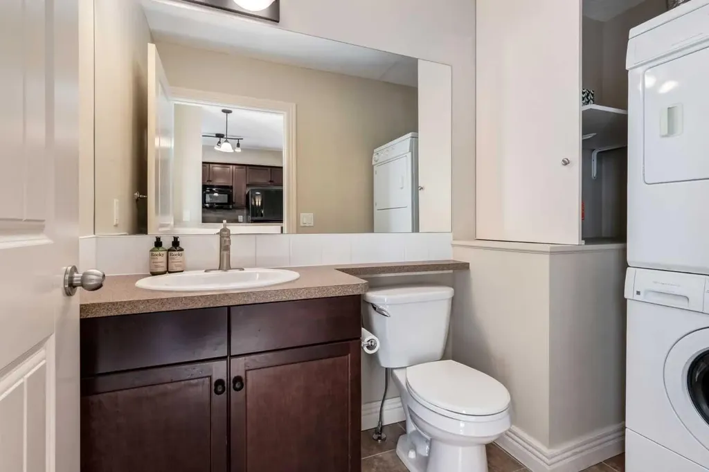 37 Royal Oak Plaza NW Calgary AB T3G 0B3