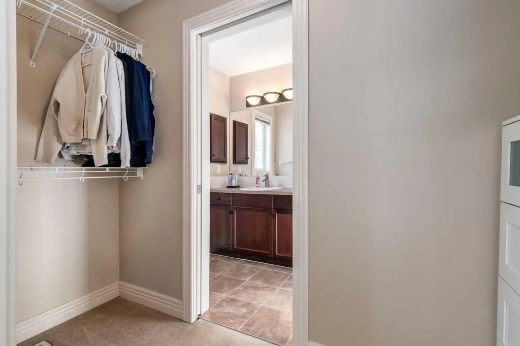 37 Royal Oak Plaza NW Calgary AB T3G 0B3