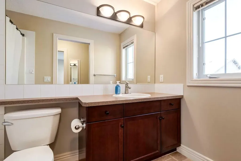 37 Royal Oak Plaza NW Calgary AB T3G 0B3