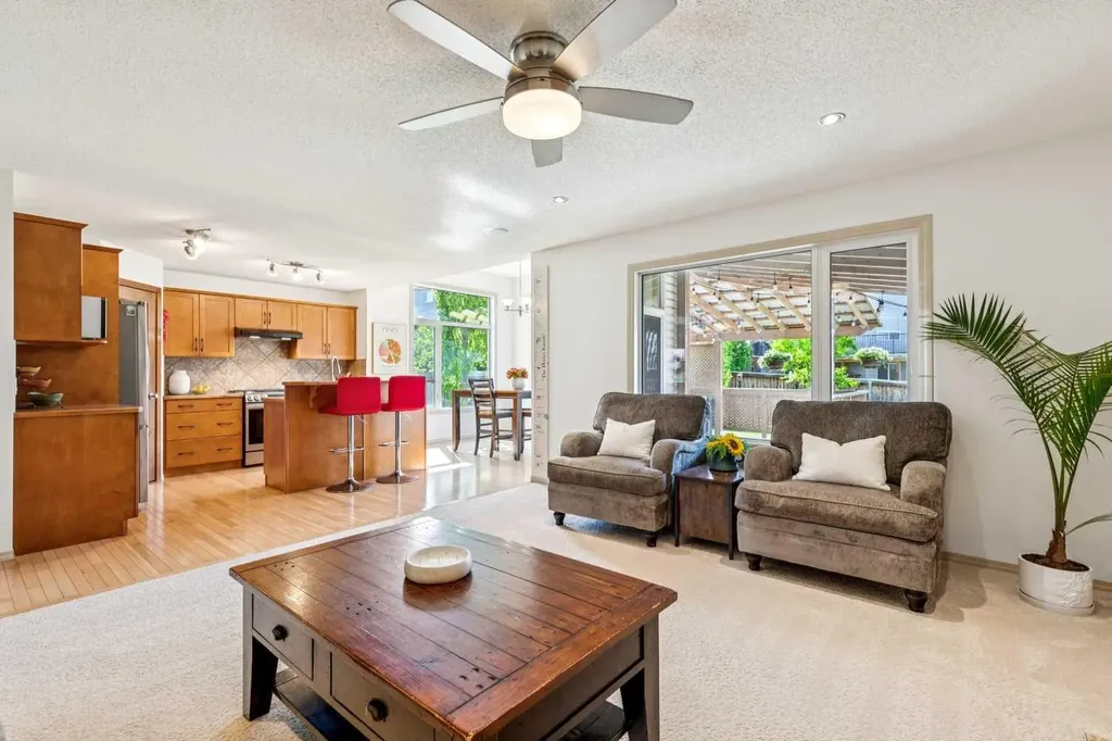 161 Kincora Park NW Calgary AB T3R 1L6