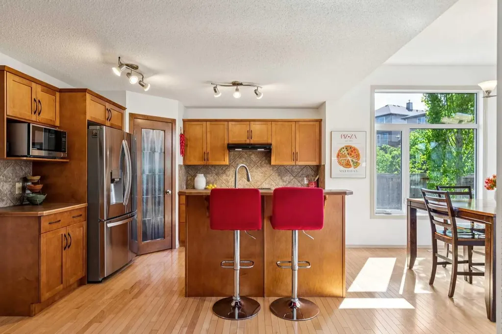 161 Kincora Park NW Calgary AB T3R 1L6