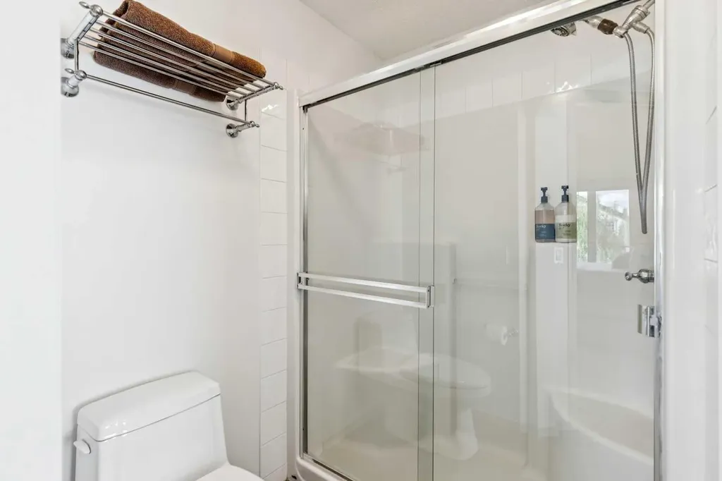 161 Kincora Park NW Calgary AB T3R 1L6