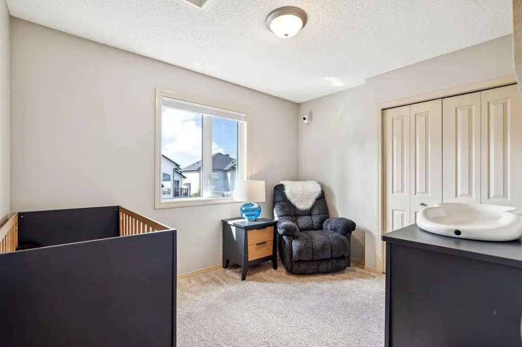 161 Kincora Park NW Calgary AB T3R 1L6