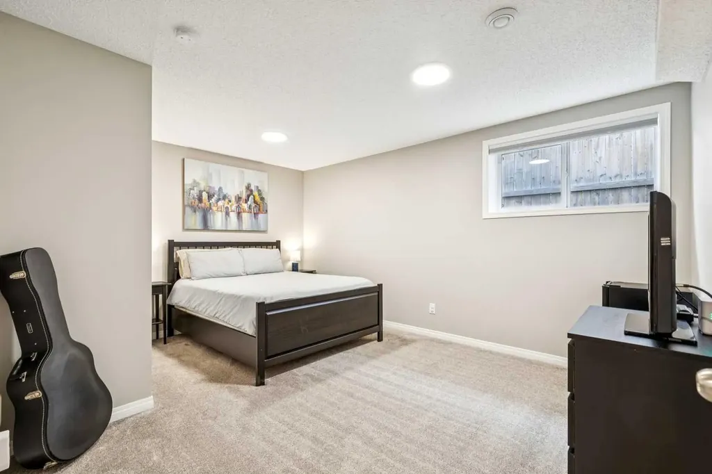 161 Kincora Park NW Calgary AB T3R 1L6