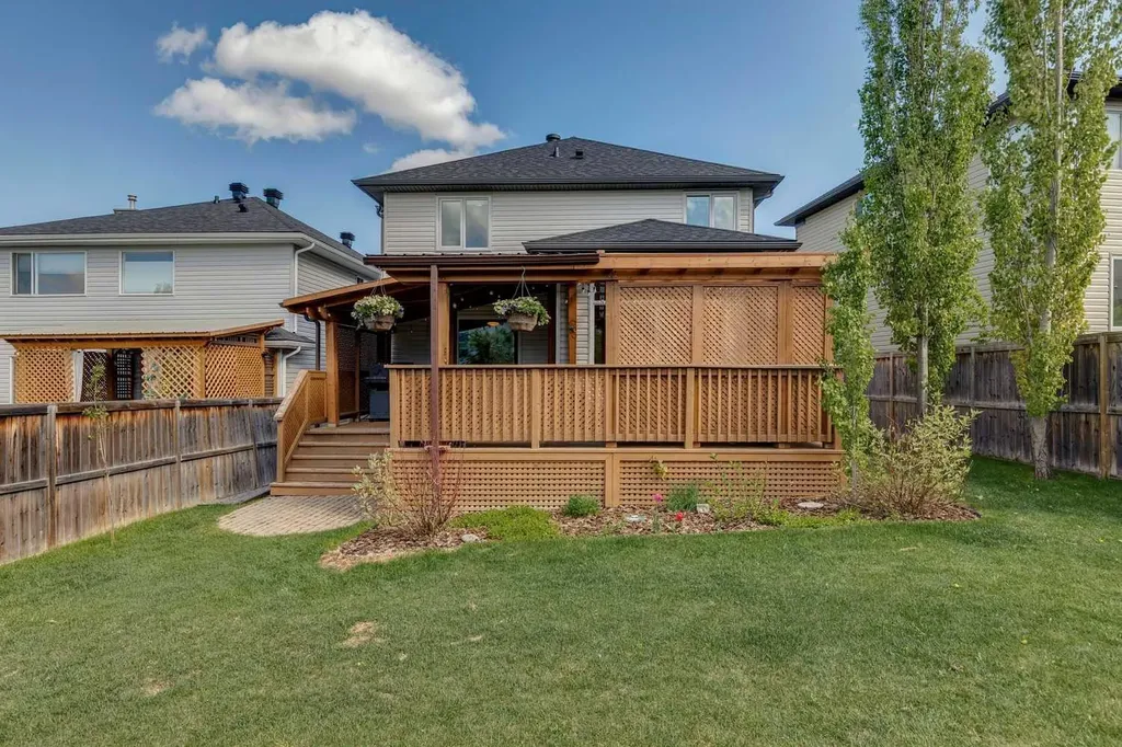 161 Kincora Park NW Calgary AB T3R 1L6